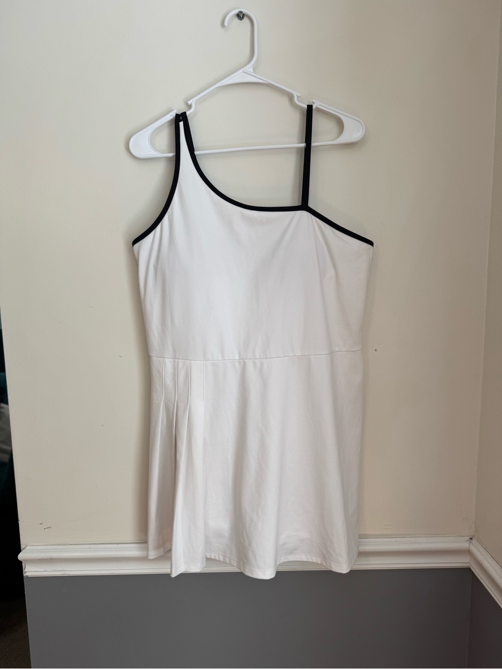 All In Motion White Dress with Built in Shorts size XL